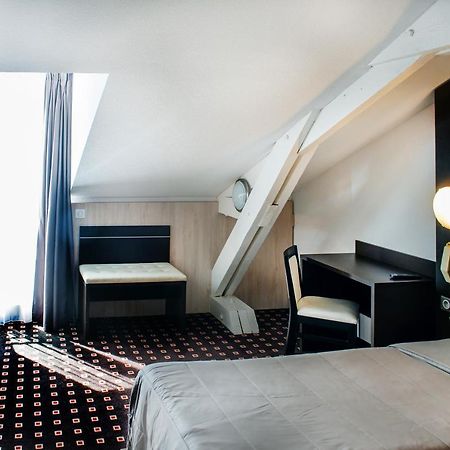 Hotel Stella ลูร์ด ภายนอก รูปภาพ